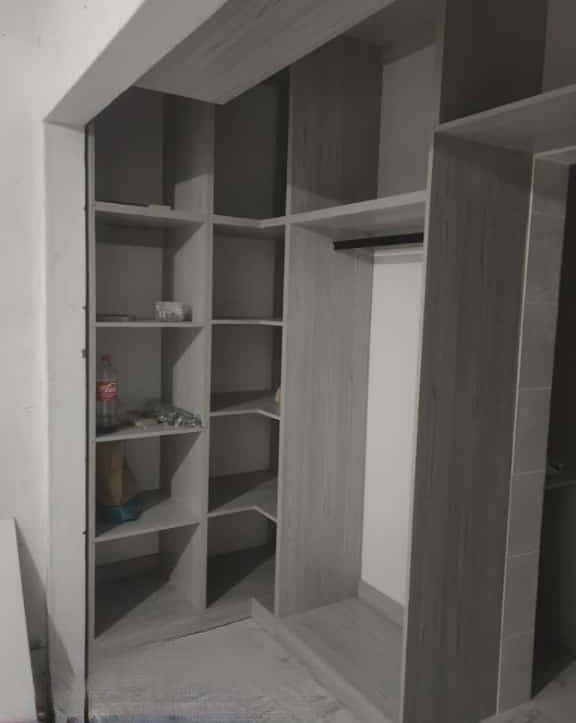 Walk-in Wardrobe